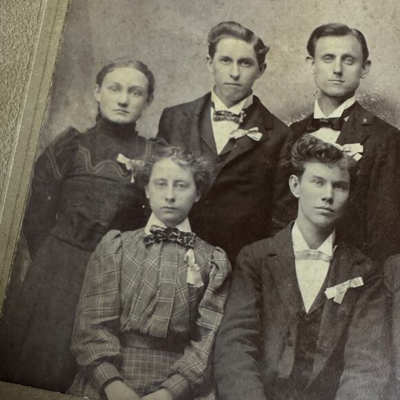 Antique Studio Portrait Group‎ of Young Adults Cabinet Card Photograph - Picture 7 of 9